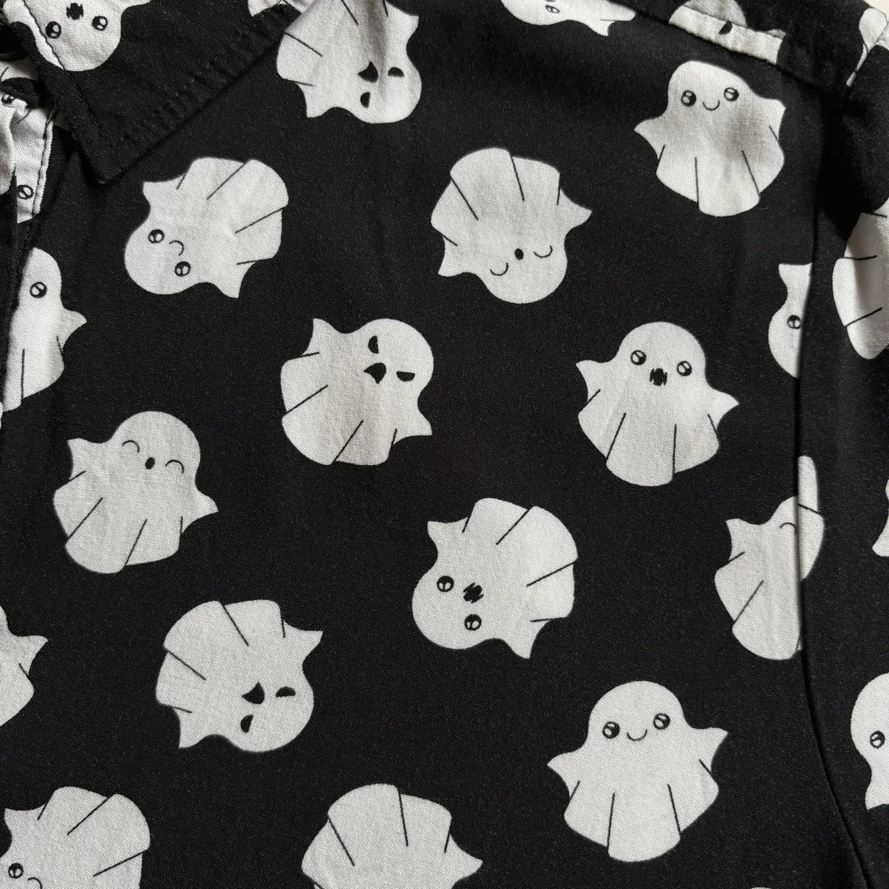 Hot Topic Button Up Ghost Shirt Womens S Black Whimsigoth Cute Spooky Halloween - Picture 5 of 11